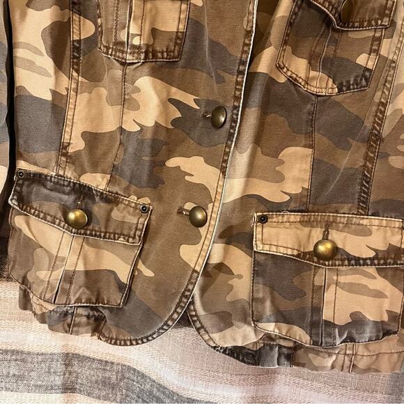 Faded‎ Glory Camo Jacket Size Medium - Picture 4 of 9